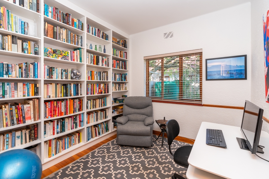 To Let 3 Bedroom Property for Rent in Pinelands Western Cape